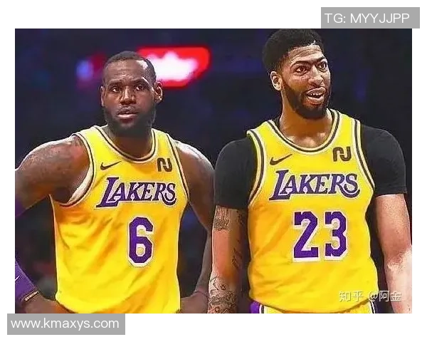 2021年3月3日湖人与太阳激战回顾球星表现与比赛亮点分析